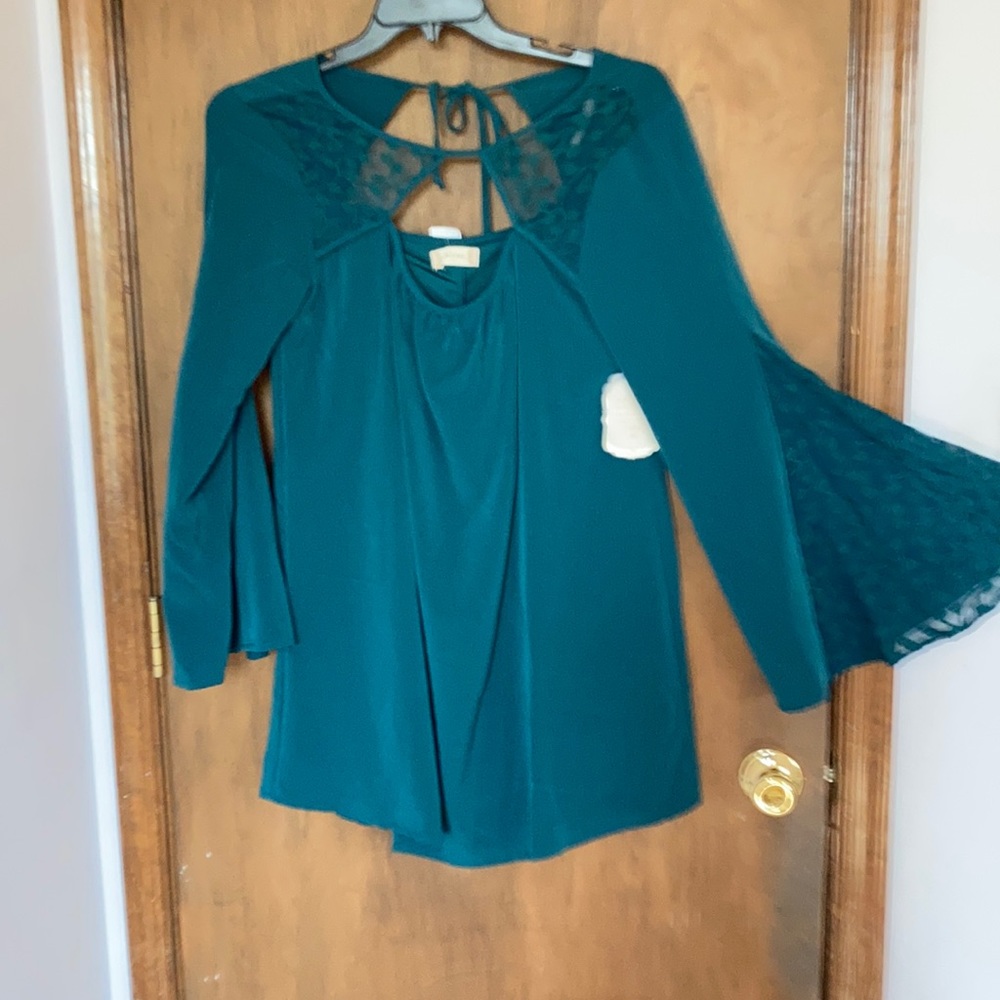 Price Firm πΊ Altar'd State boho bell sleeve dress w/ cutout size S - Picture 4 of 15